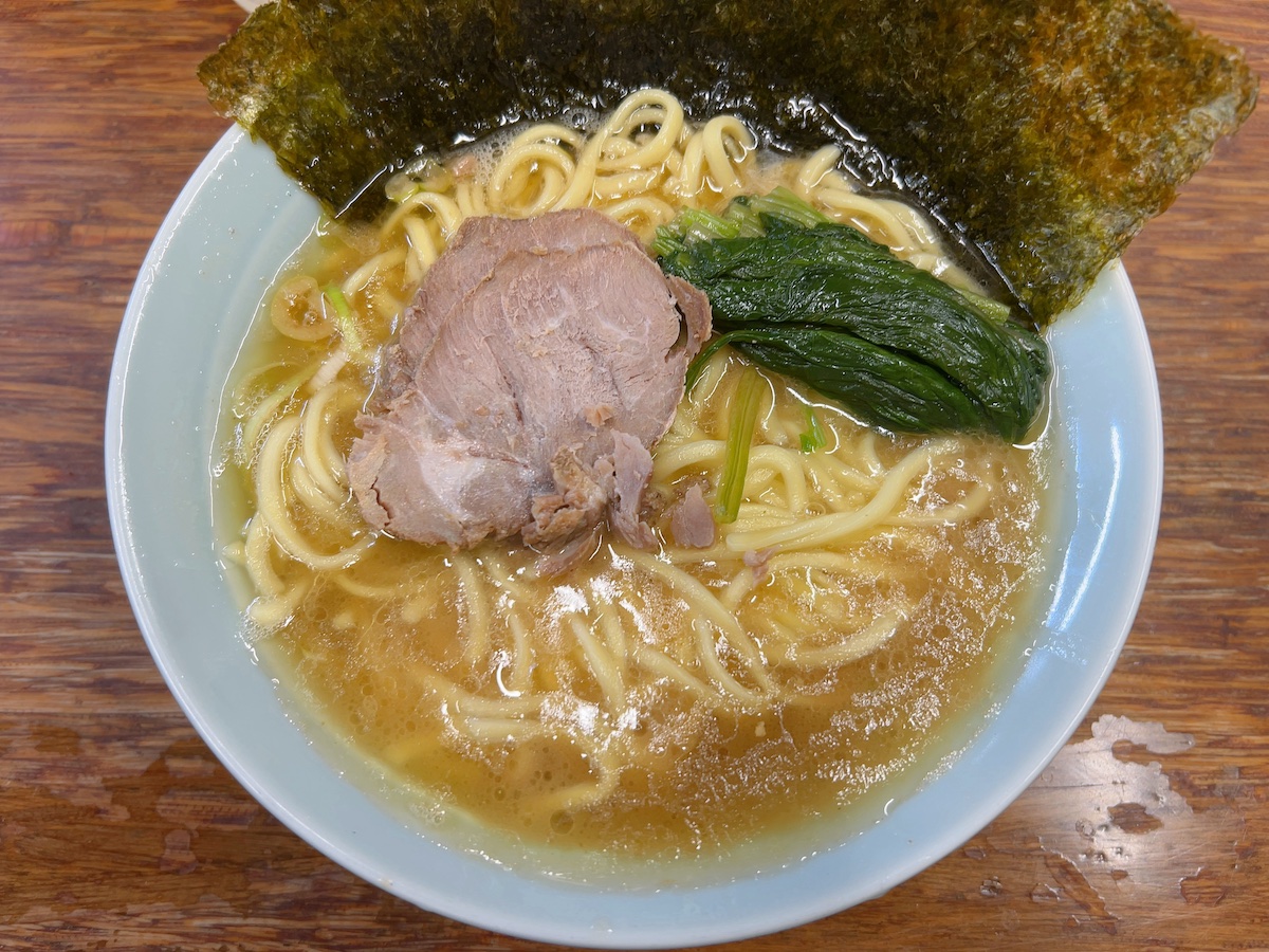 「家系ラーメン まこと家」のラーメン